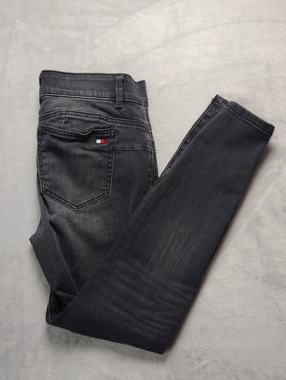 Tommy Hilfiger Black Wash Denim Waverly Six Pocket Skinny Jeans Size 8